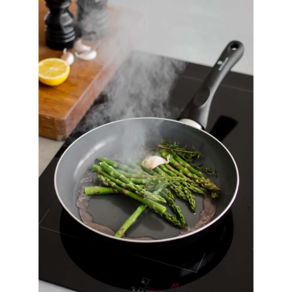 MasterClass 28cm Recycled Can-To-Pan Non-Stick Frypan