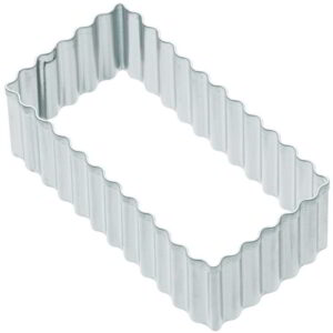KitchenCraft Metal Cookie Cutter - Fluted Rectangle 8cm