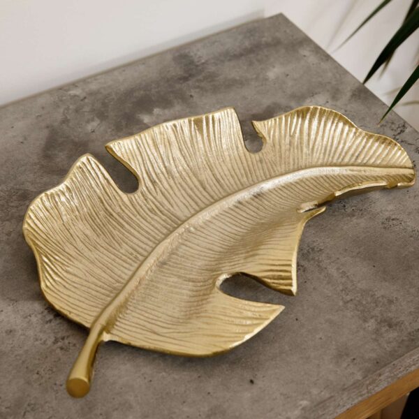 Artesà Leaf Design Serving Platter. 33cm x 18.5cm